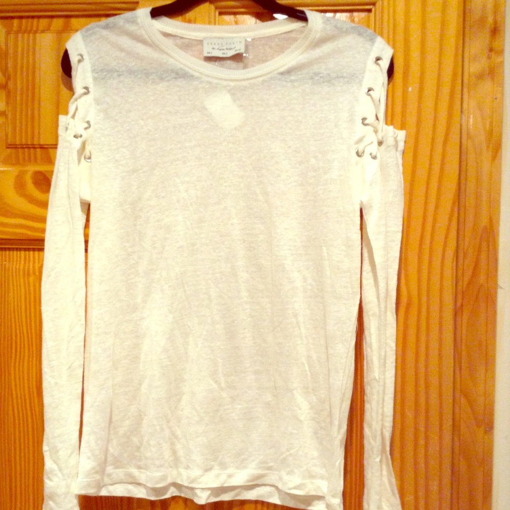 Cold shoulder lace up white shirt